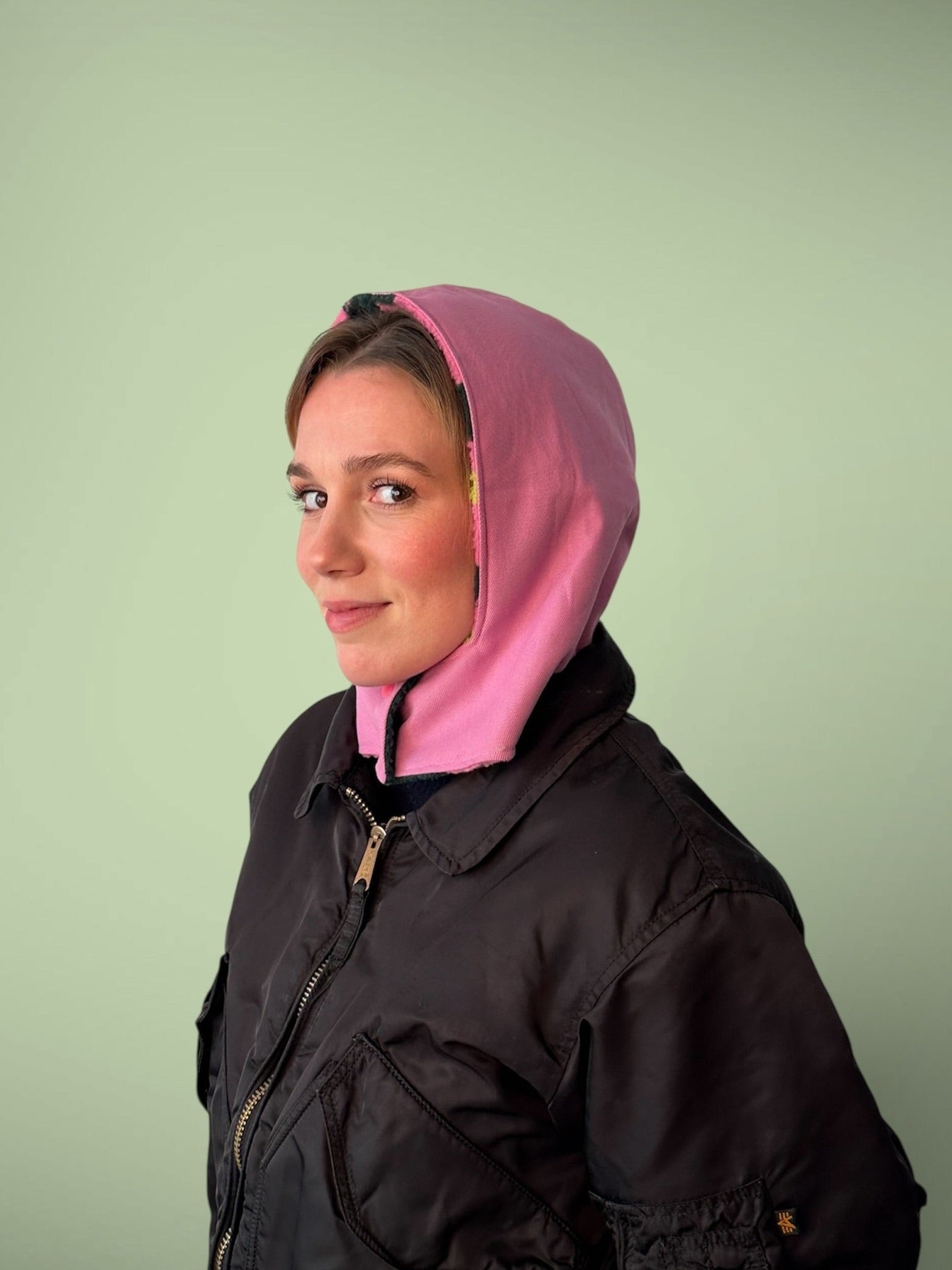 Capuche fleurie rose/rose