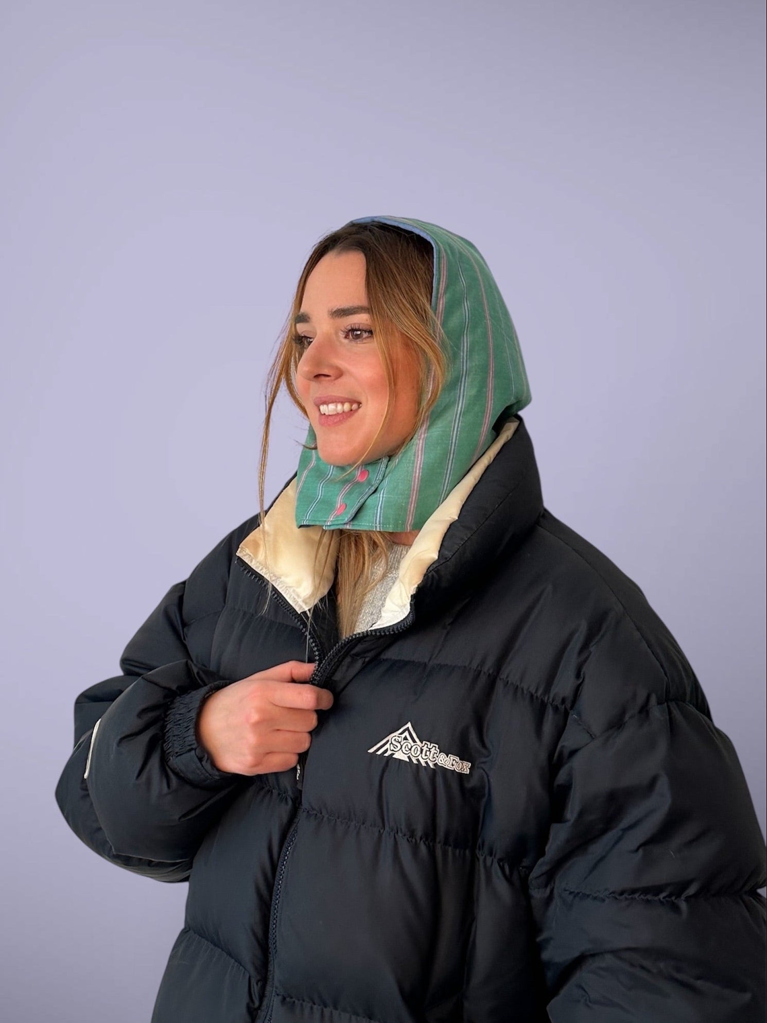 capuche matelassé bleu ciel/ ligné vert