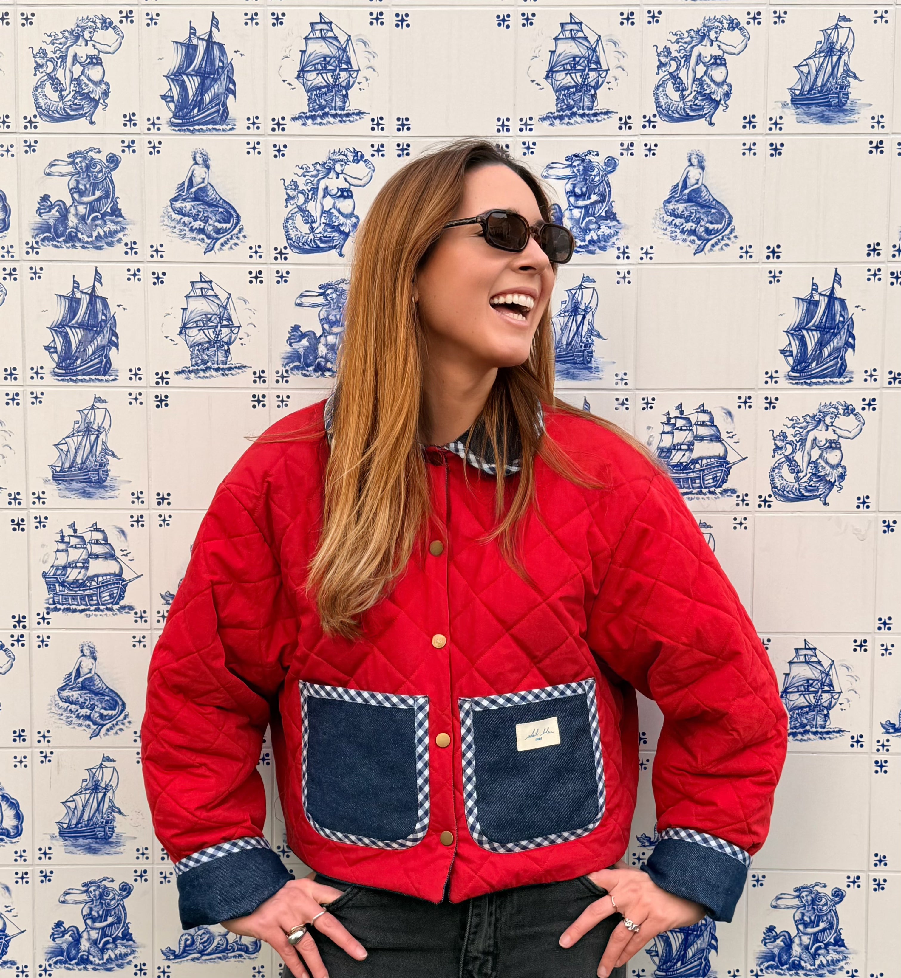 Veste matelassée rouge/ jeans