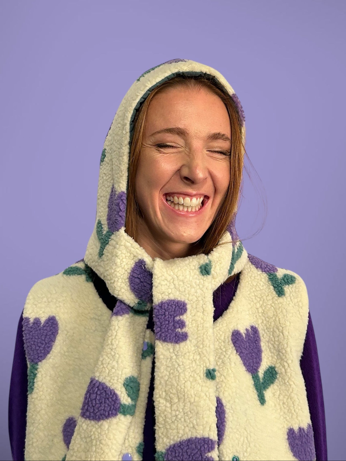 Capuche fleurie mauve