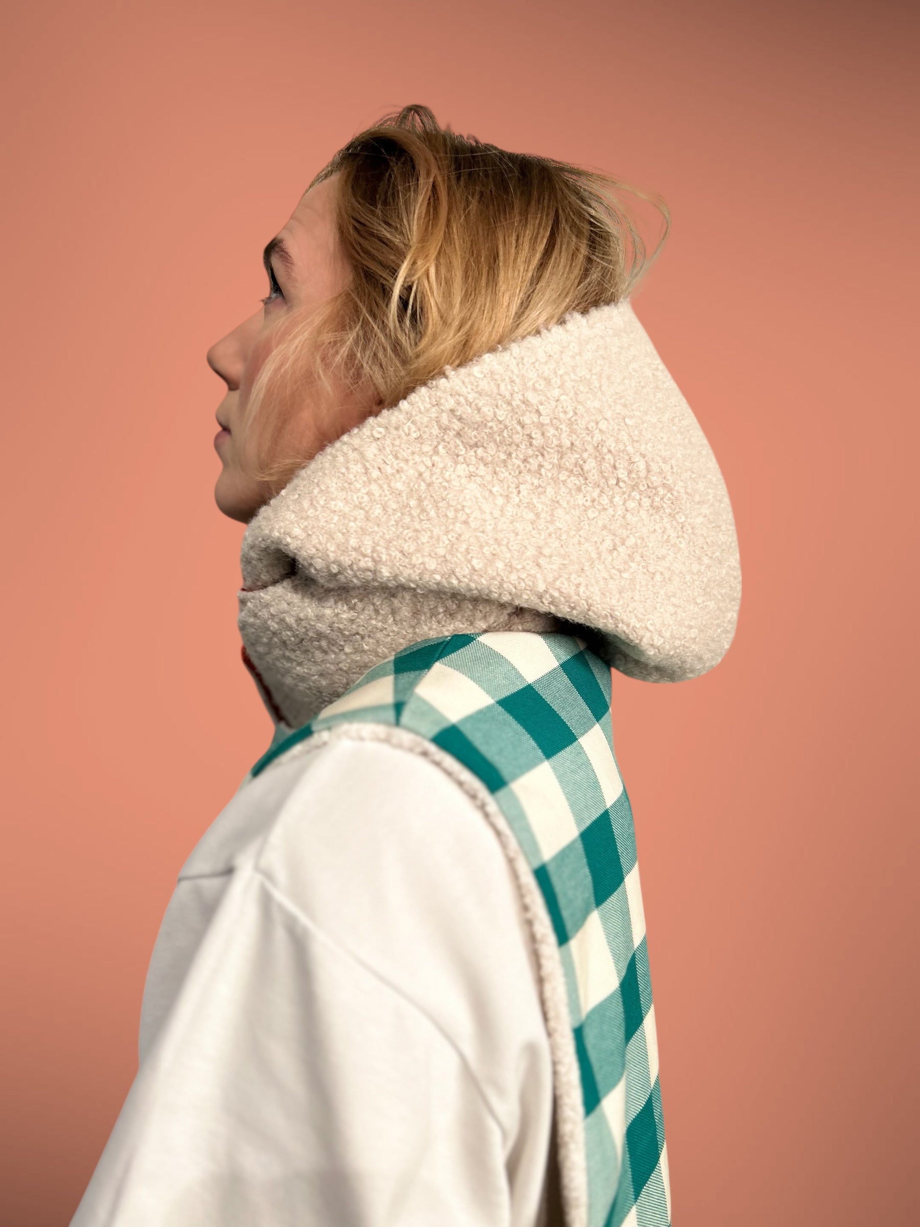 capuche moumoute écrue/orange