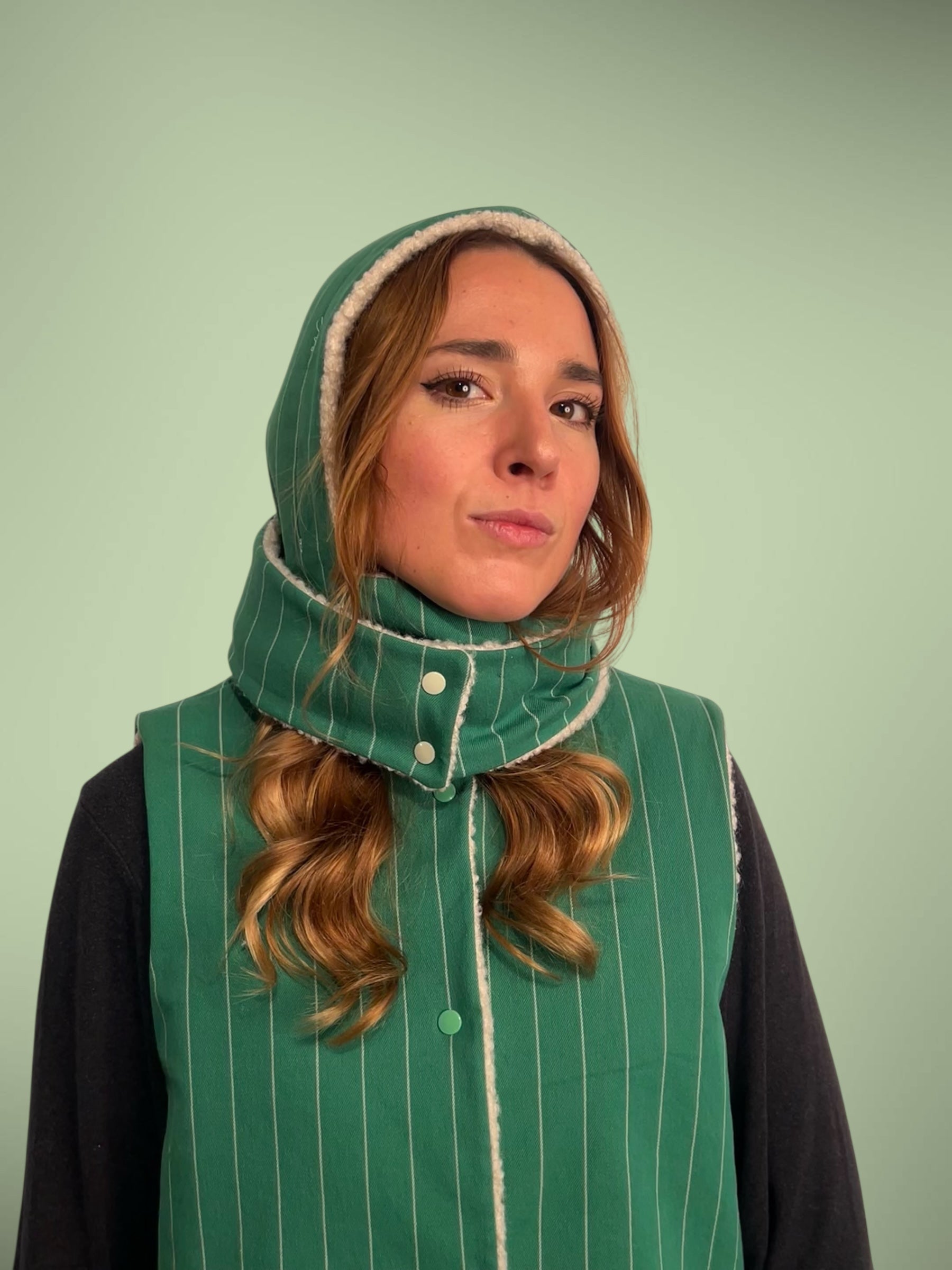 Capuche mouton blanc et rayure verte