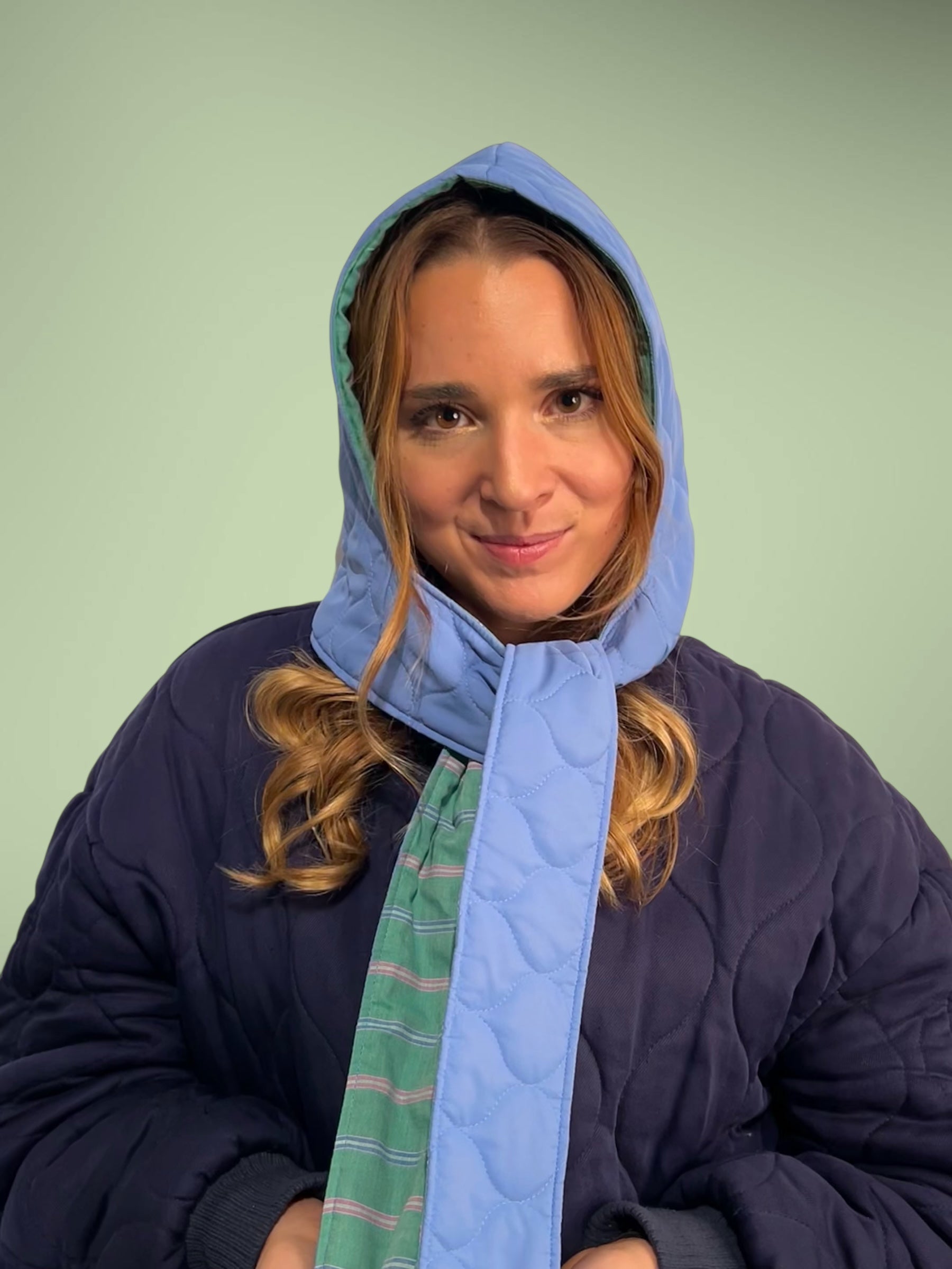 capuche matelassé bleu ciel / rayures