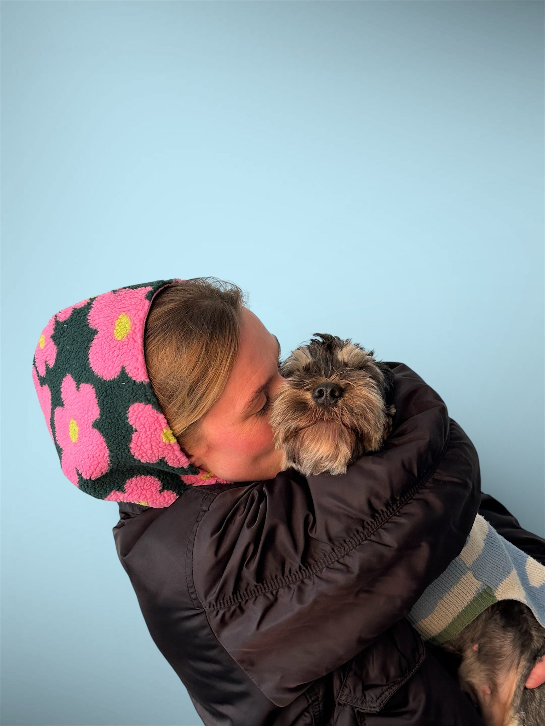 Capuche fleurie rose/rose